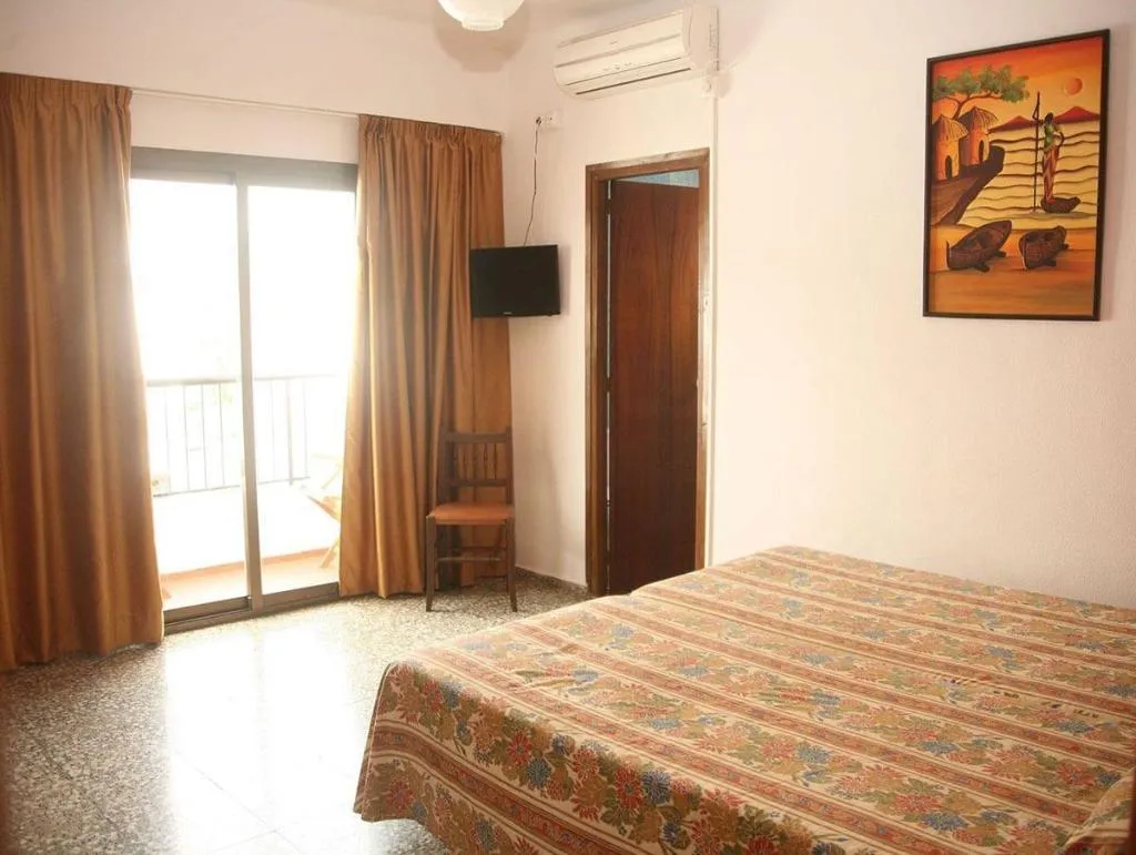 Room, Hostal Santa Eulalia, Ibiza