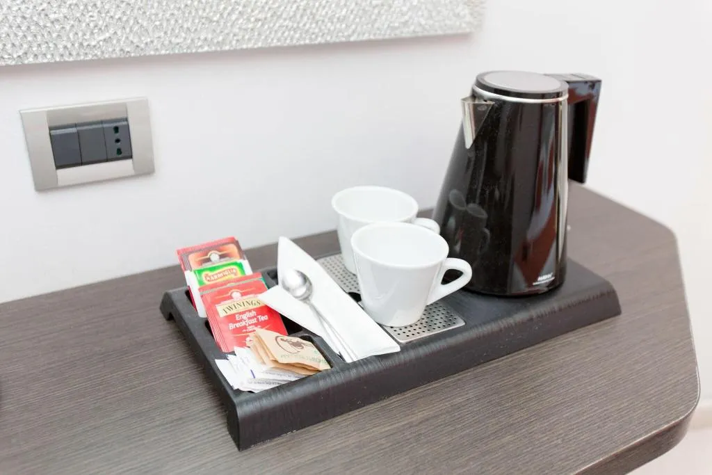 Room, Hotel Piacenza, Milan