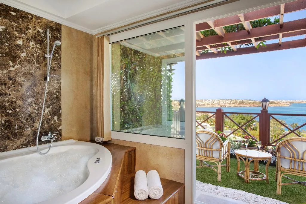 DOUBLE PREMIUM SEA VIEW Room, Sultan Gardens Resort, Red Sea Riviera
