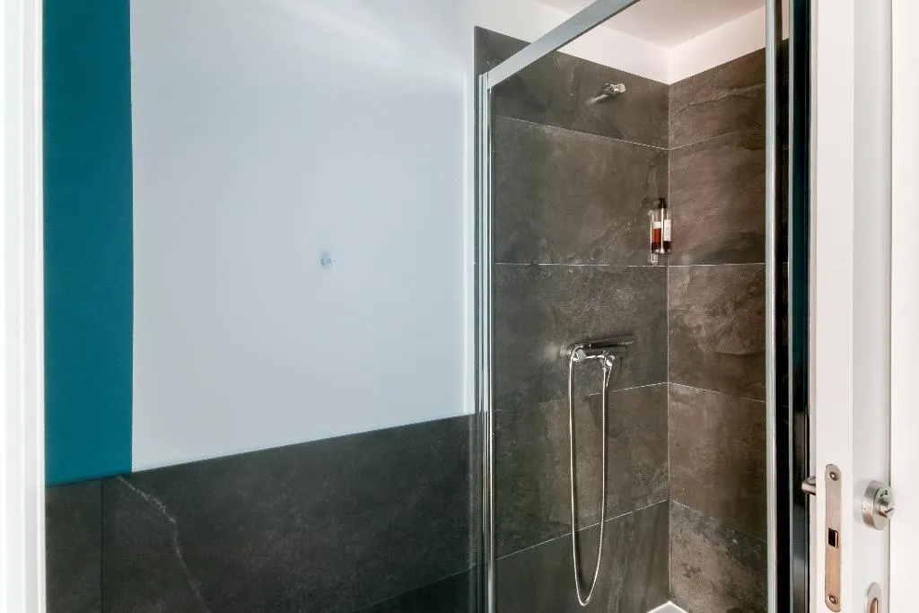 TRIPLE STANDARD Room, Selina Porto, Porto