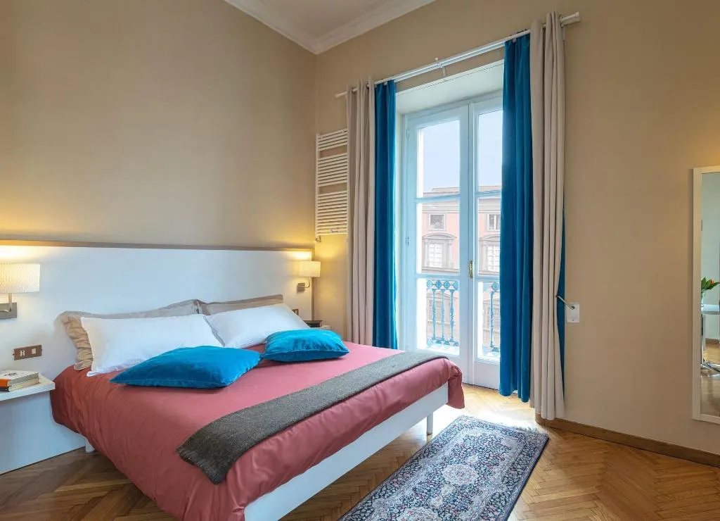Room, B&B Il Ventre di Napoli, Naples