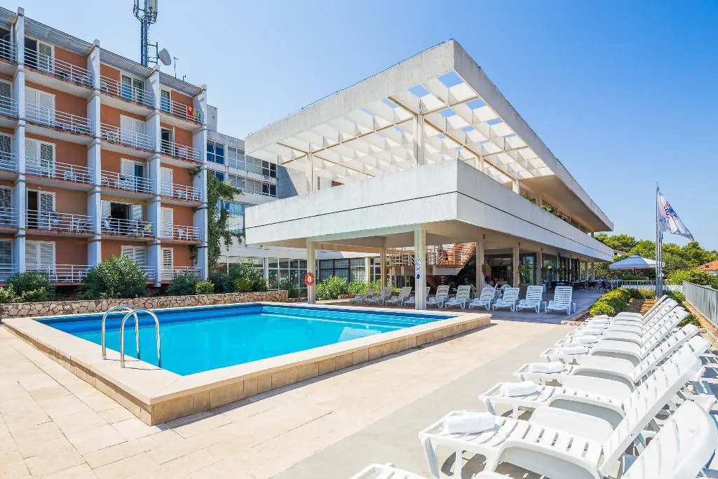 Pool, Hvar, Split