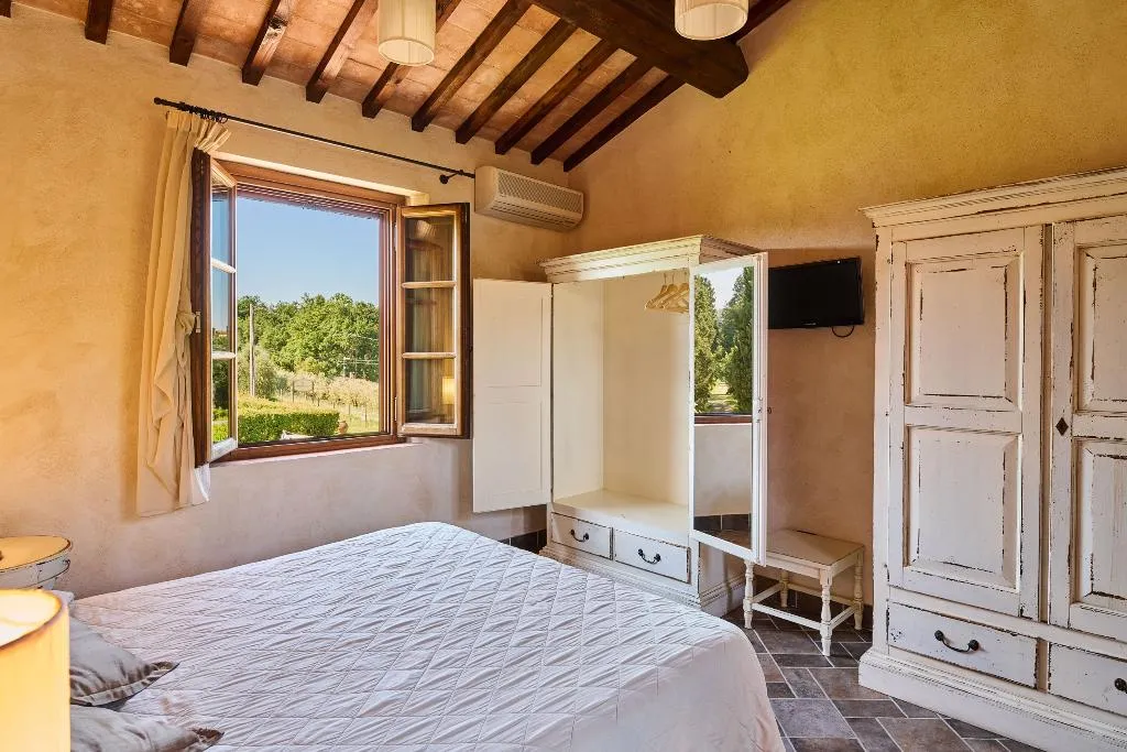 APARTMENT TWO BEDROOMS WITH KITCHENETTE Room, Borgo San Giusto, Florence
