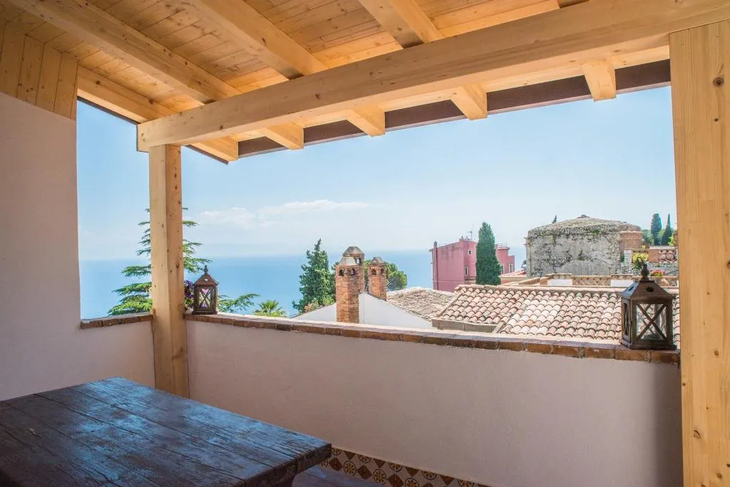 Room, Villa Fiorita, Taormina
