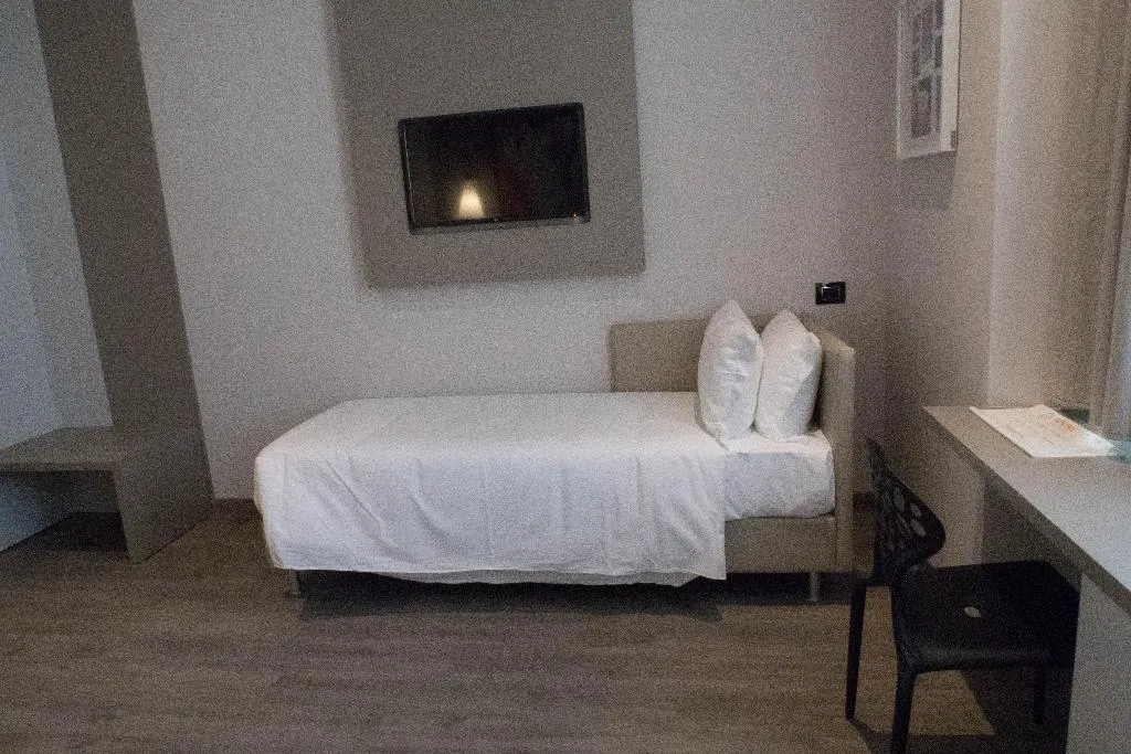 SINGLE STANDARD Room, Hotel San Giovanni Roma, Naples