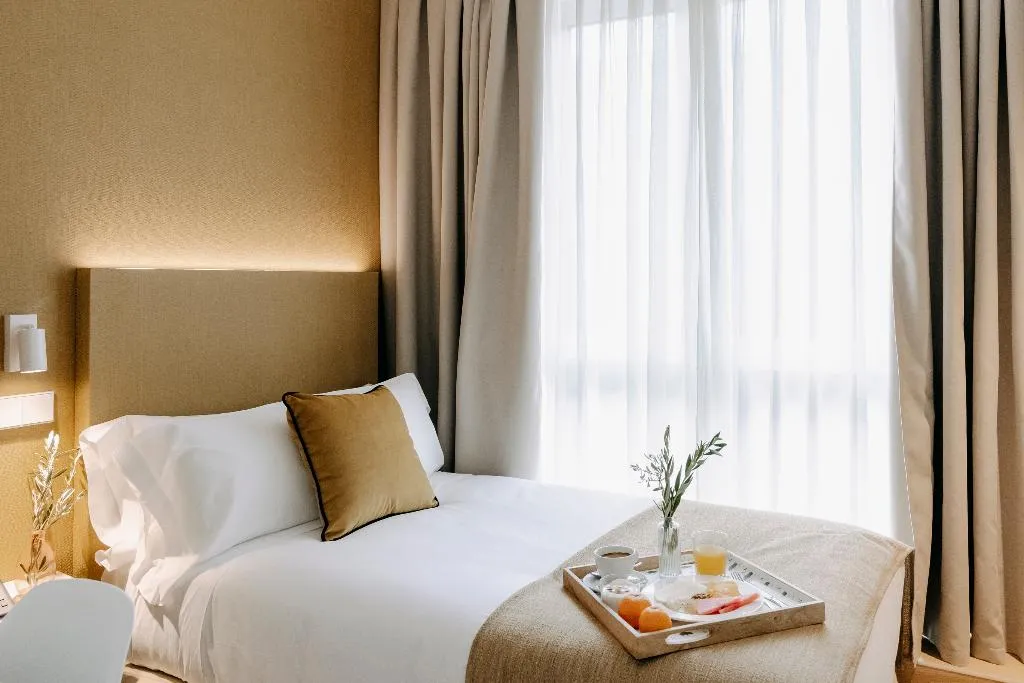 SINGLE STANDARD Room, Hotel PAX Atocha, Madrid