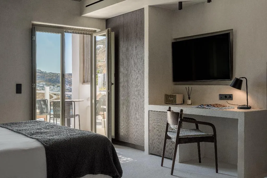 Double or Twin DELUXE WITH JACUZZI Room, Rocabella Mykonos Hotel, Mykonos