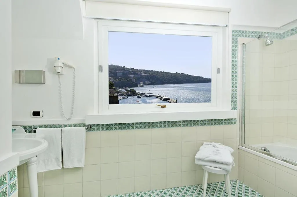 DOUBLE SIDE SEA VIEW Room, Grand Hotel Riviera, Naples