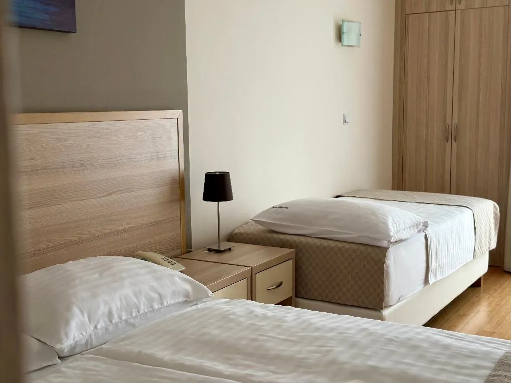 TRIPLE SEA VIEW Room, Villa Miramar, Split