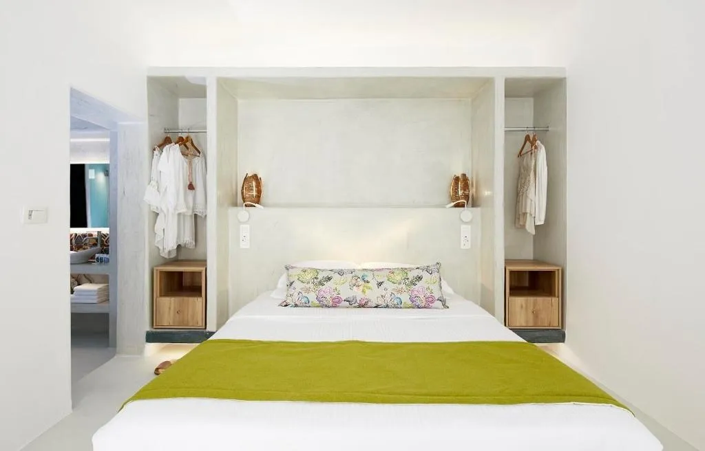 Room, Edem Luxury Hotel, Santorini
