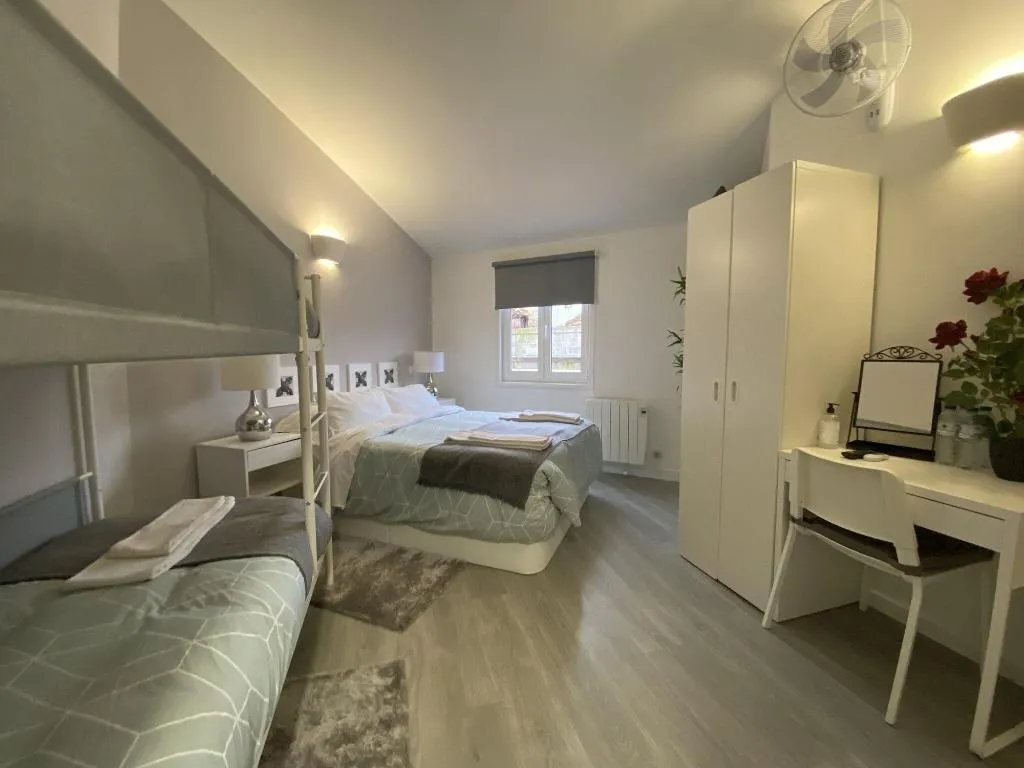 Room, Residencial Triunfo, Porto