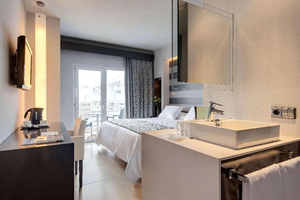 Double or Twin SUPERIOR Room, Barceló Hamilton Menorca -Adults Only, Menorca