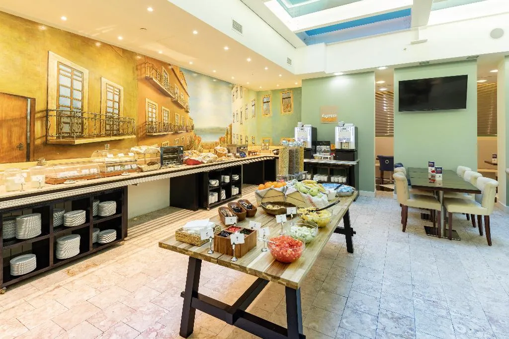 Restaurant, Holiday Inn Express Av.Liberdade, Lisbon
