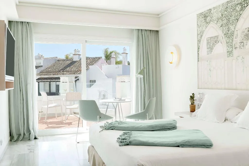 DOUBLE SINGLE USE STANDARD Room, Iberostar Selection Marbella Coral Beach, Costa Del Sol