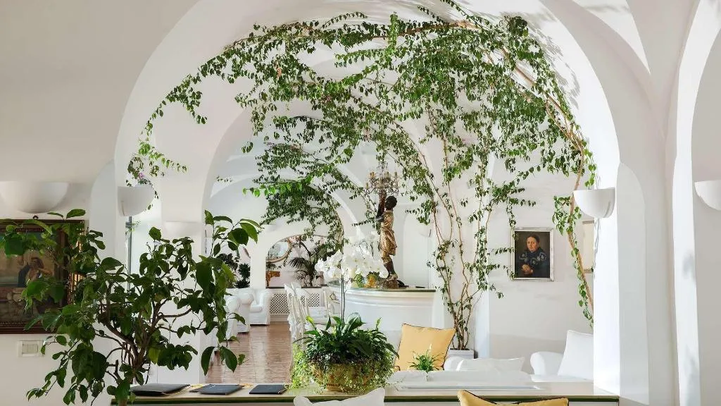 Lobby, Covo dei Saraceni, Naples