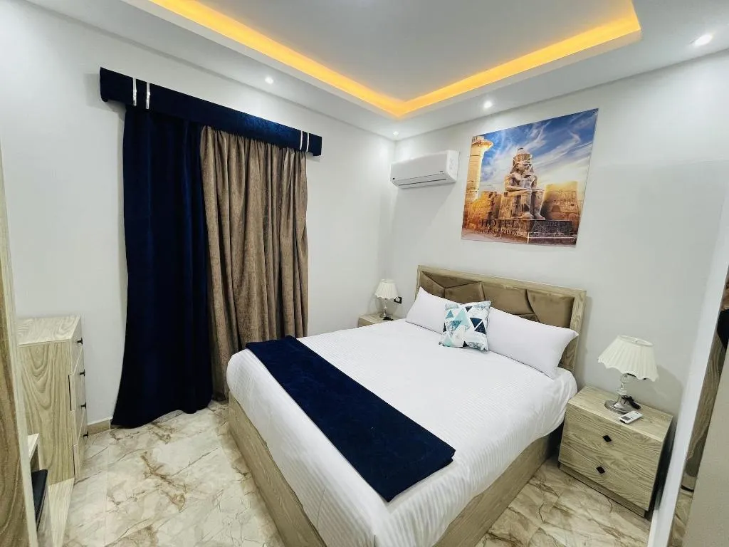 Room, Capital Of Pyramids Hotel, Cairo
