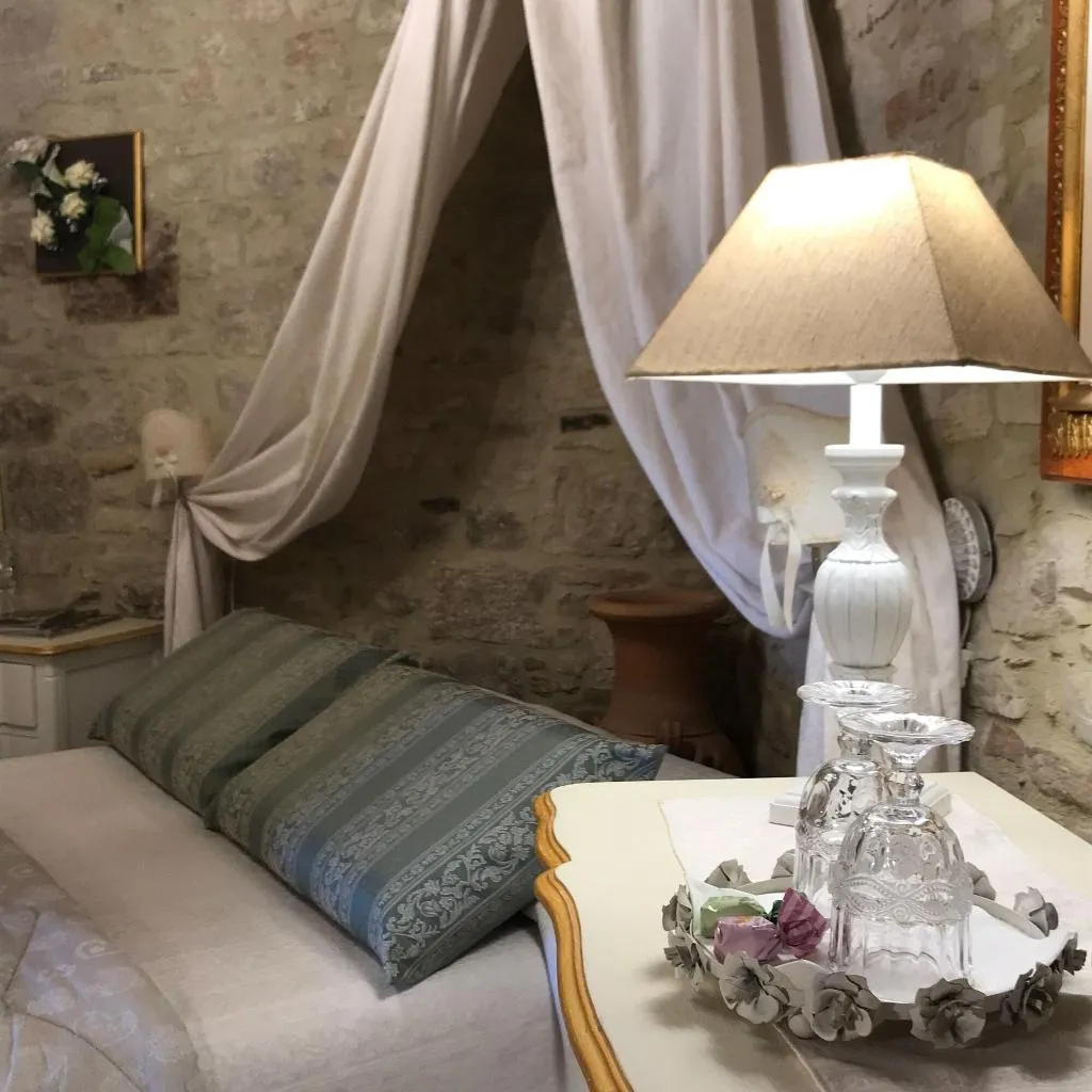 Room, B&B Residenza Teatro Antico, Perugia