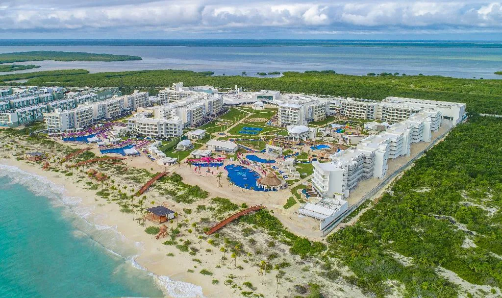 Beach, Planet Hollywood Cancun by Royalton, Cancun Area