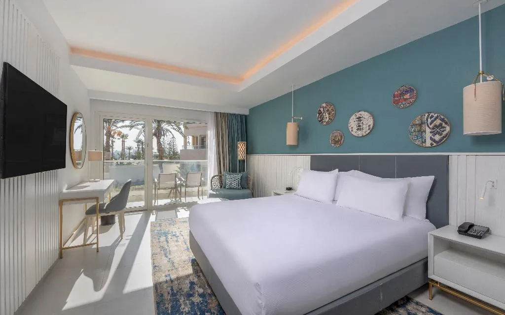 DOUBLE Accessible KING SIZE BED Room, Hilton Skanes Monastir Beach Resort, Tunisia