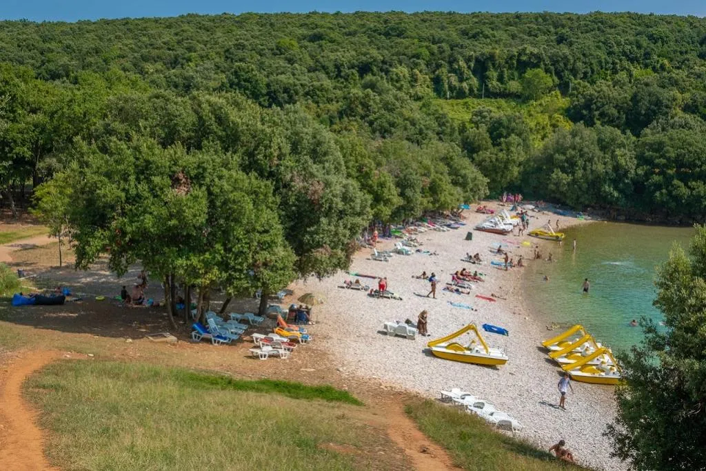 Beach, Duga Uvala, Istria