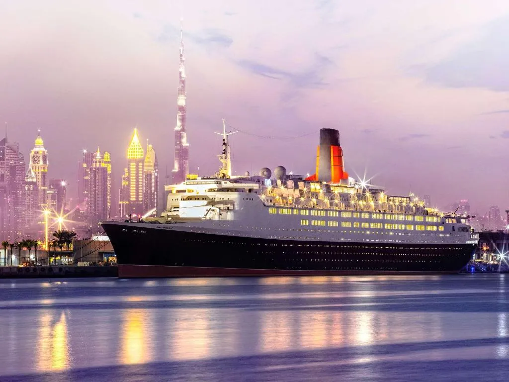 General view, Queen Elizabeth 2, Dubai