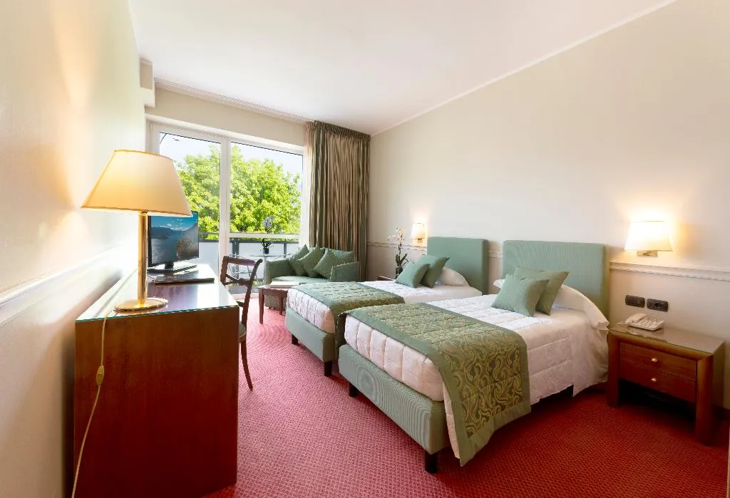 DOUBLE LAKE VIEW Room, Barchetta Excelsior, Milan