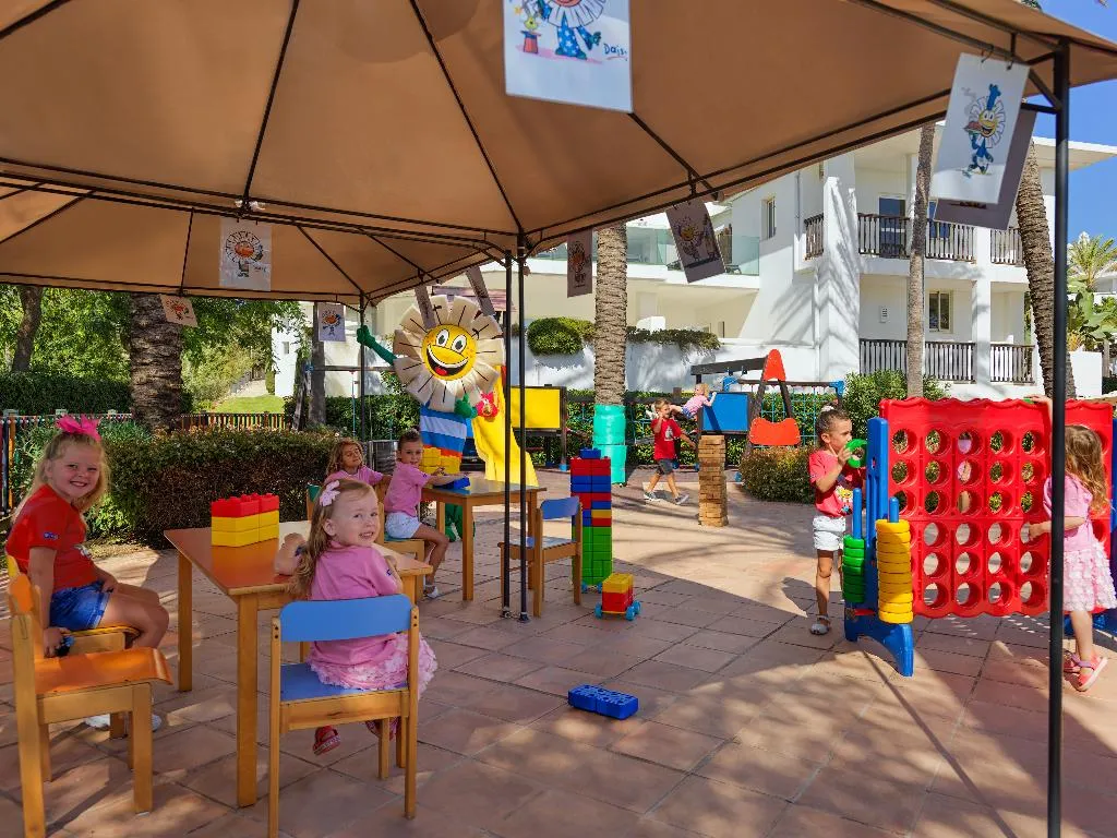 Sports and Entertainment, H10 Estepona Palace, Costa Del Sol