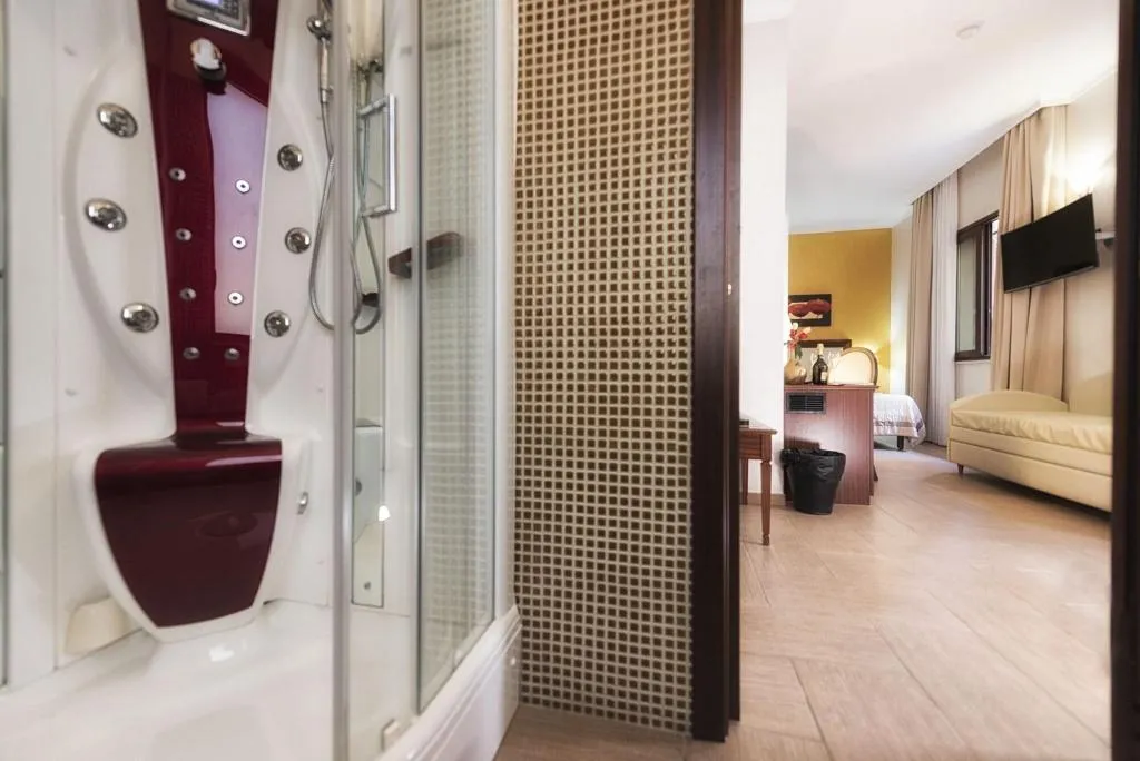 Room, Hotel Flora, Catania