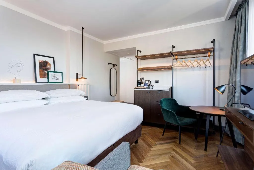 Room, DoubleTree by Hilton Rome Monti, Rome