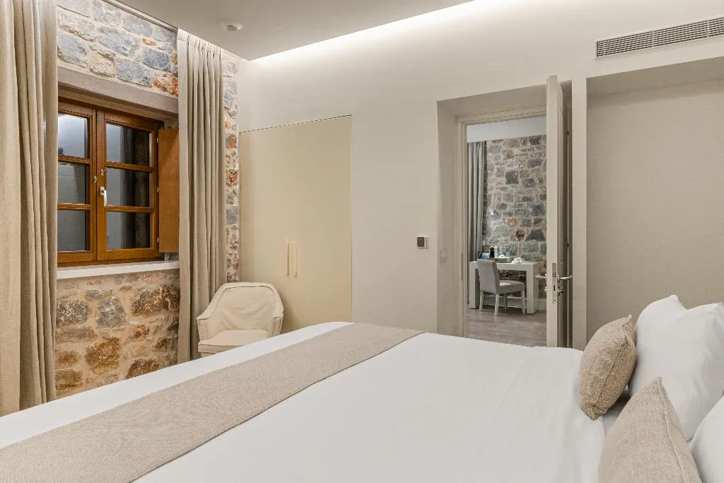 SUITE OCEAN VIEW ONE BEDROOM Room, 100 Rizes Seaside Resort, Athens