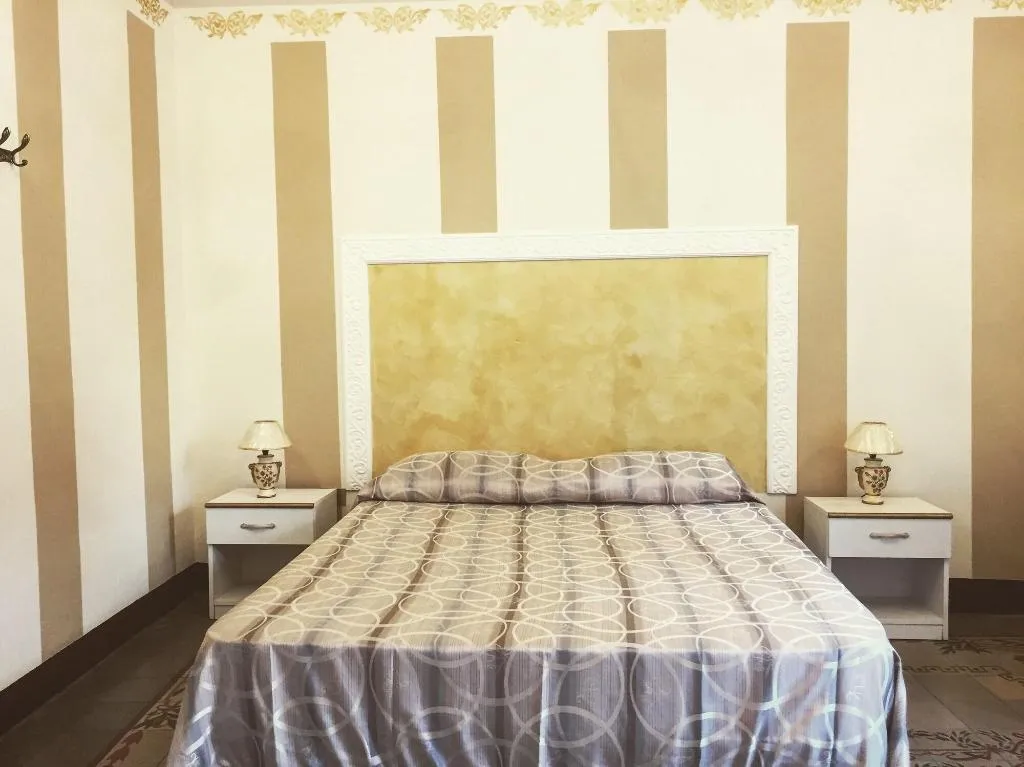 Room, Amantea Bed And Breakfast, Palermo