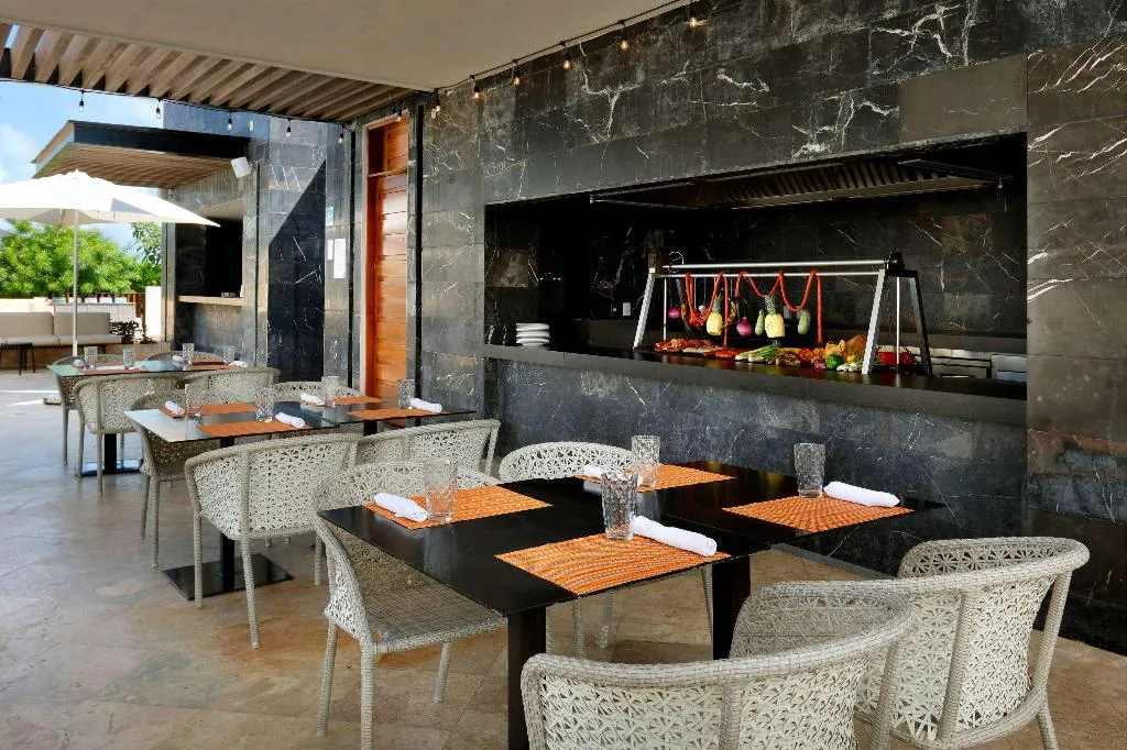 Bar, Grand Palladium Select Costa Mujeres - All Inclusi, Cancun Area