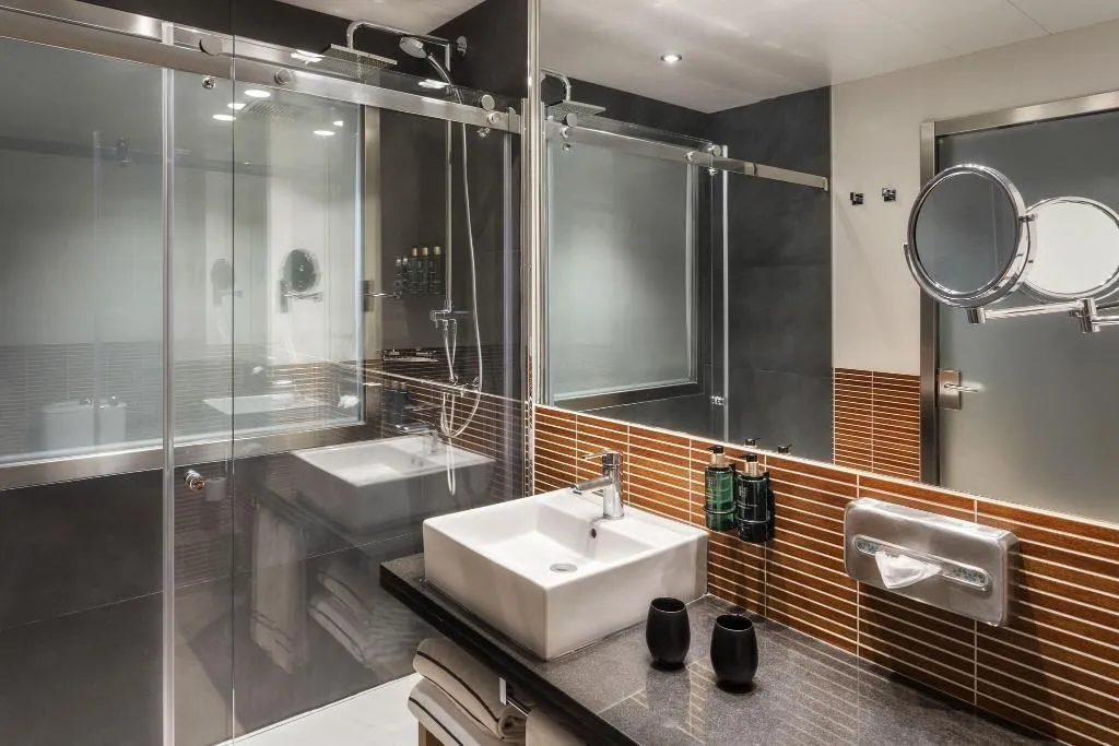 Room, Melia Avenida America, Madrid