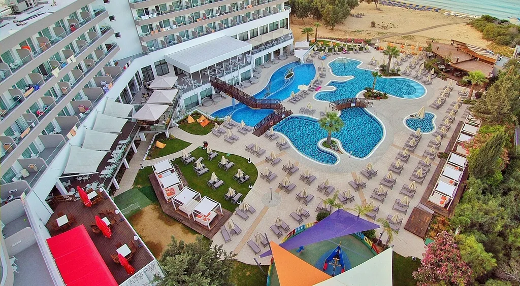 Pool, Melissi Beach Hotel & Spa, Cyprus