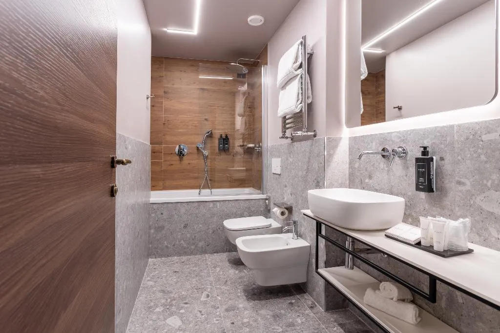 JUNIOR SUITE STANDARD Room, AXYHOTELS InnStyle Milano, Milan