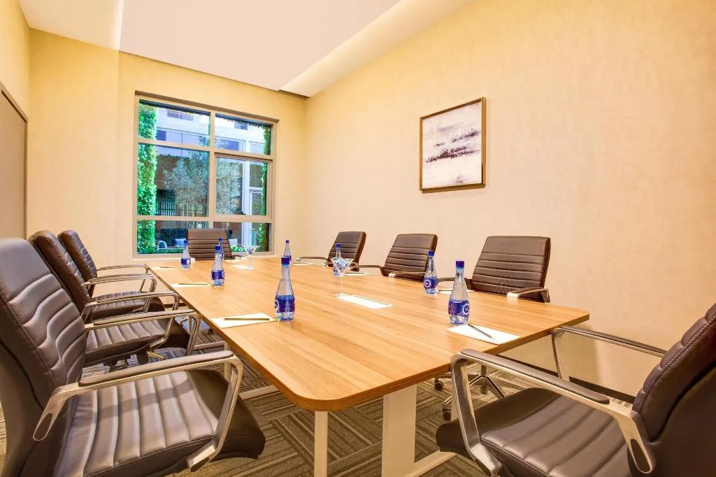 Conferences, Lemon Tree Hotel Jumeirah, Dubai, Dubai