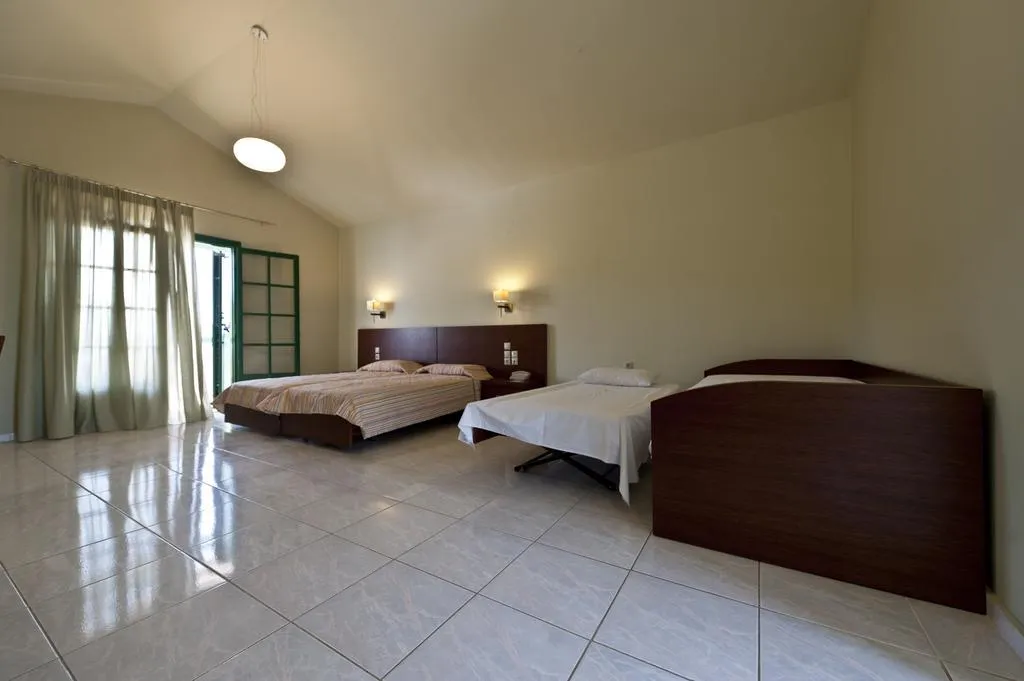 FAMILY ROOM SEA VIEW Room, Skiathos Club Hotel & Suites, Skiathos
