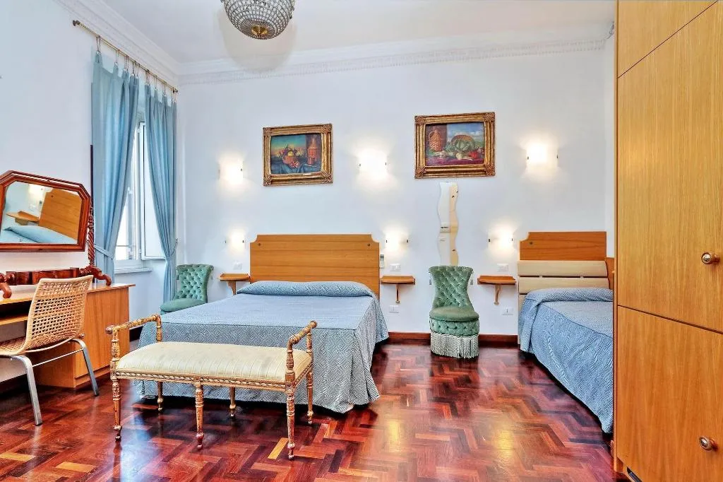 Room, Sonnino Suites, Rome