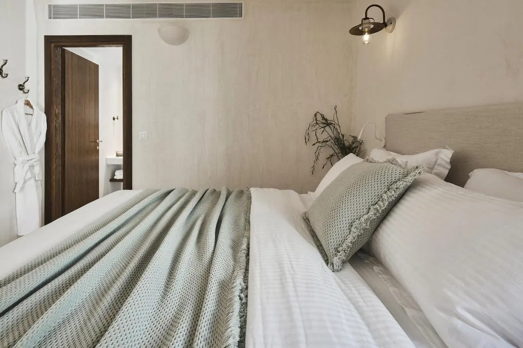 Room, Winery Hotel 1870, Santorini