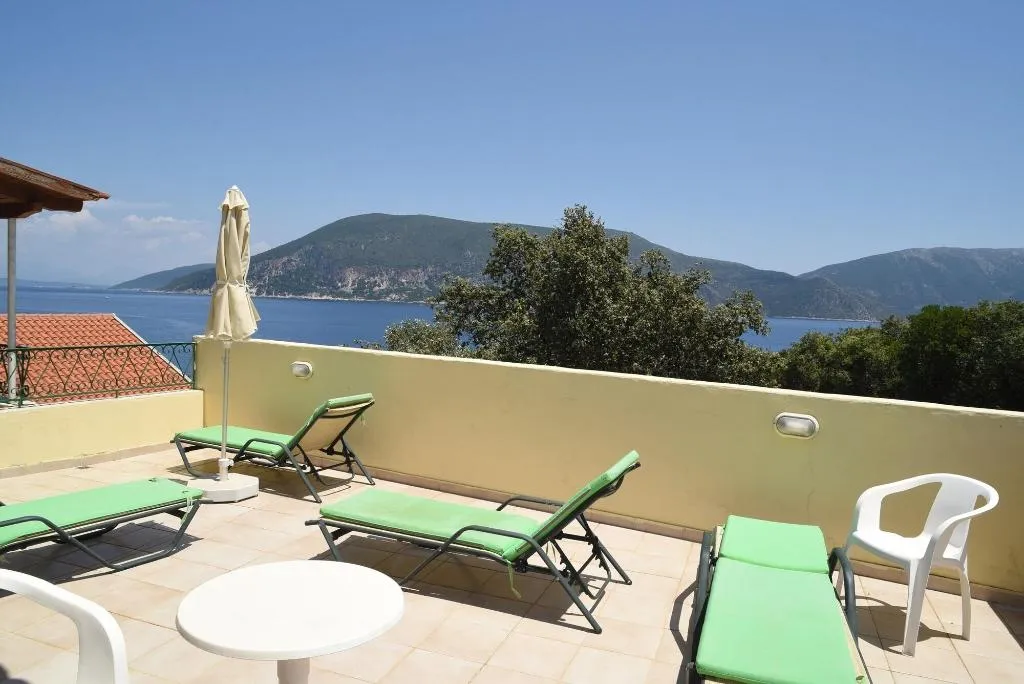 Terrace, Stella Hotel Apartments, Kefallinia