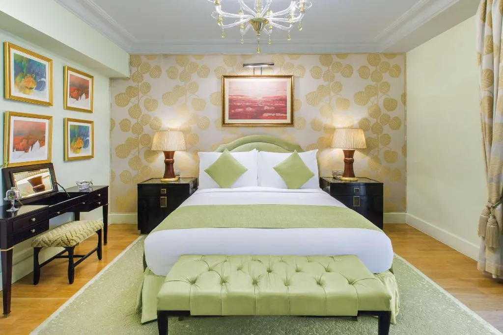 SUITE DELUXE Room, Kempinski Nile Hotel Garden City Cairo, Cairo