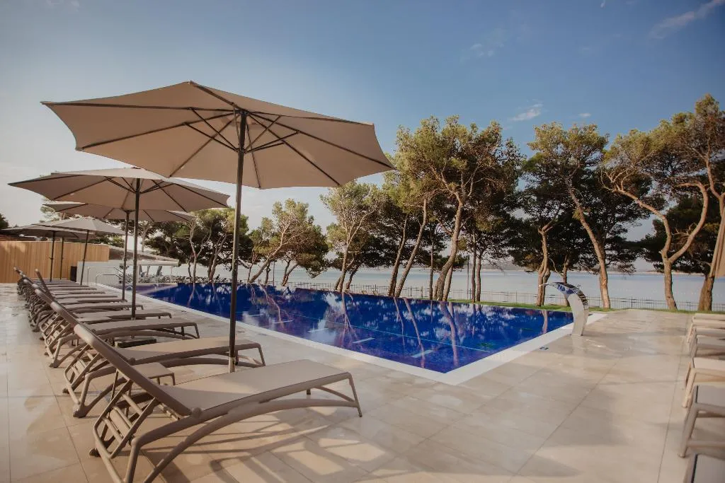 Pool, Punta, Split