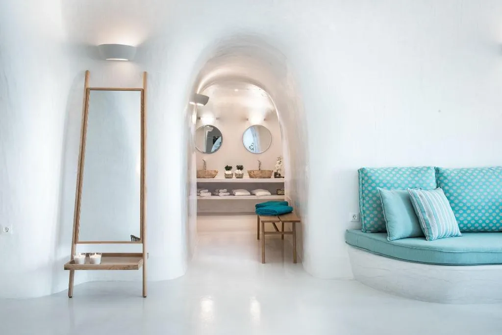 Room, Maregio Suites, Santorini