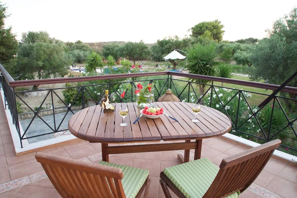 Terrace, Glavina Studios & Apartments, Kefallinia