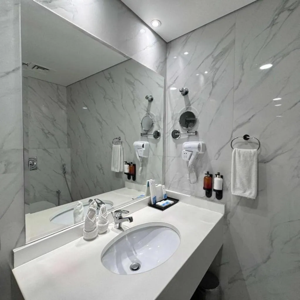 DOUBLE CLUB Room, Sunday Mega Hotel Sheikh Zayed Road Near DIFC, Dubai