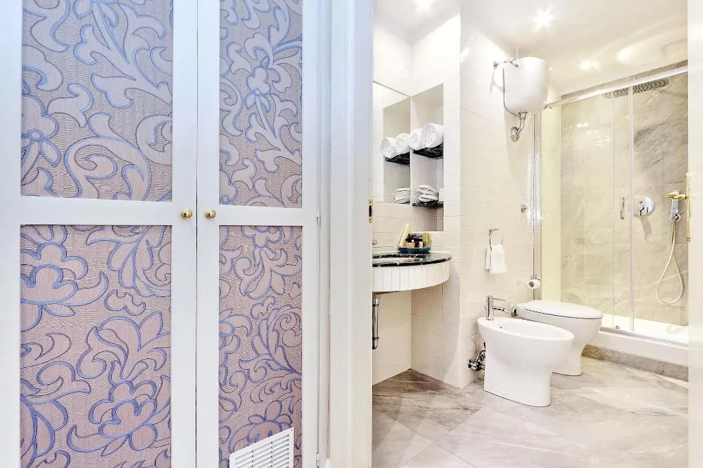 Room, Domus Monamì Luxury Suites, Rome