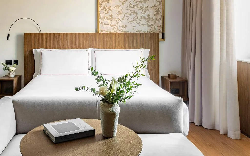 DOUBLE KING SIZE BED Room, Palazzo Cordusio A Gran Melia Hotel, Naples