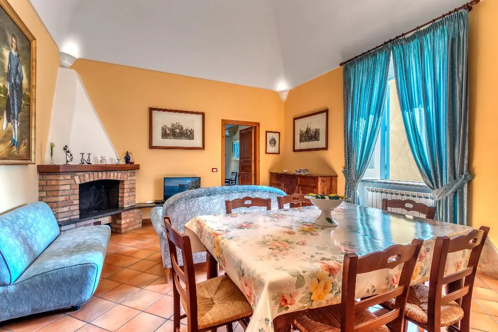 APARTMENT DELUXE SEA VIEW Room, Villarena Relais, Naples