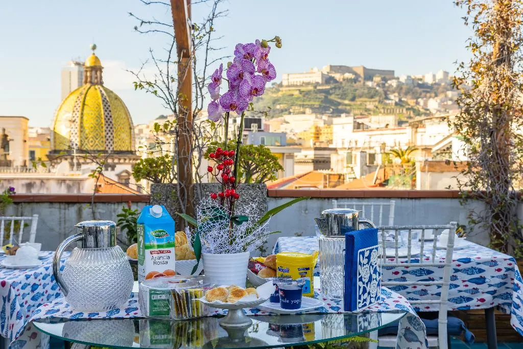Terrace, La Casa Di Bruno, Naples