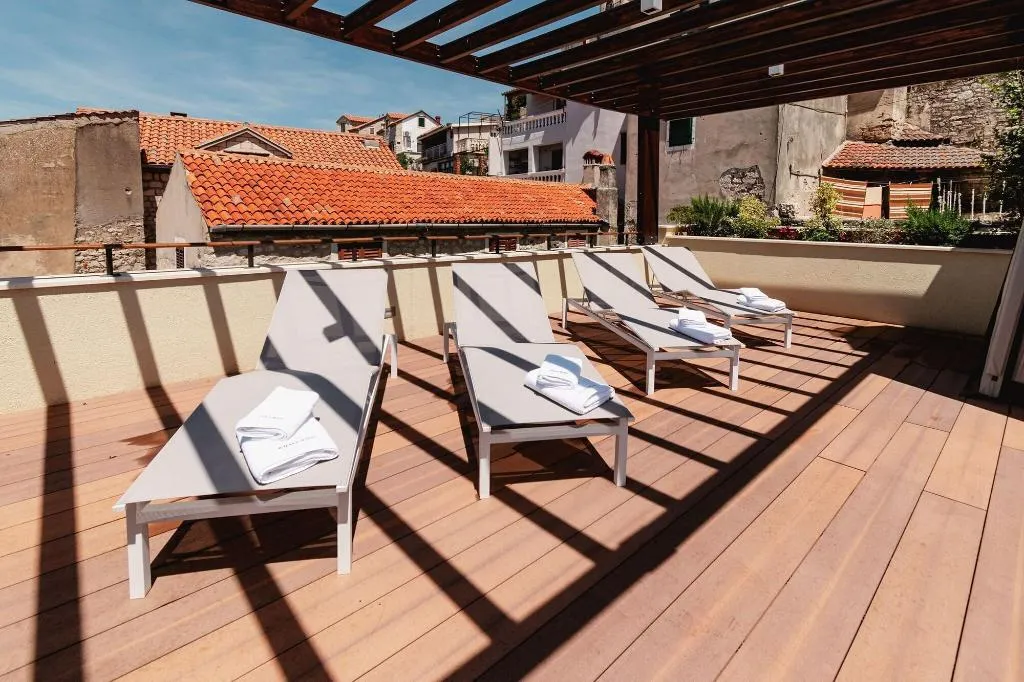 Room, Armerun Heritage Hotel & Residences, Split